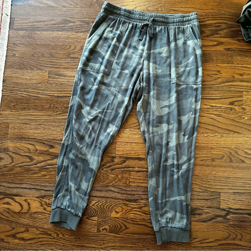 Splendid Camouflage Joggers - Picture 3 of 16